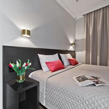 15th Avenue Hotel 3*