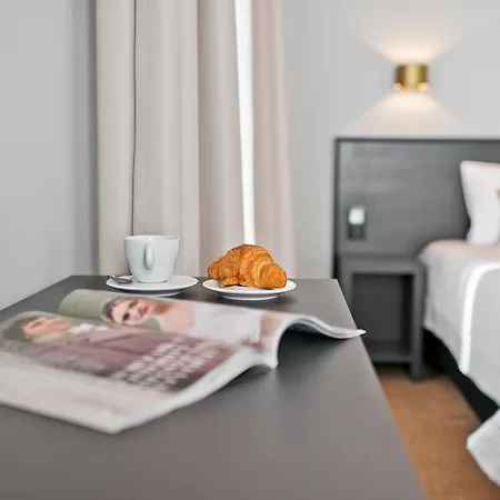 15th Avenue Hotel