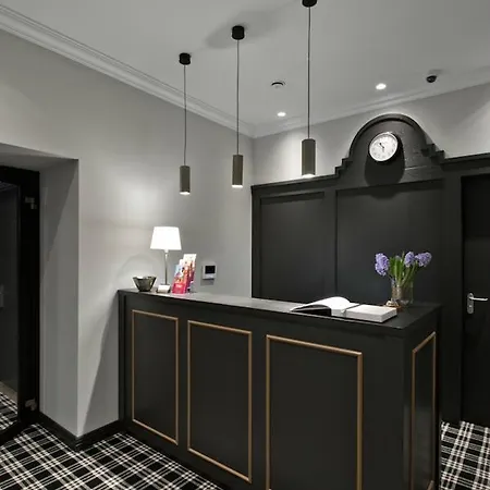 15th Avenue 3*