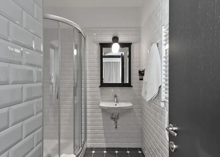 Viešbutis 15th Avenue 3*