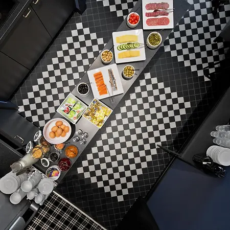 15th Avenue Отель 3*